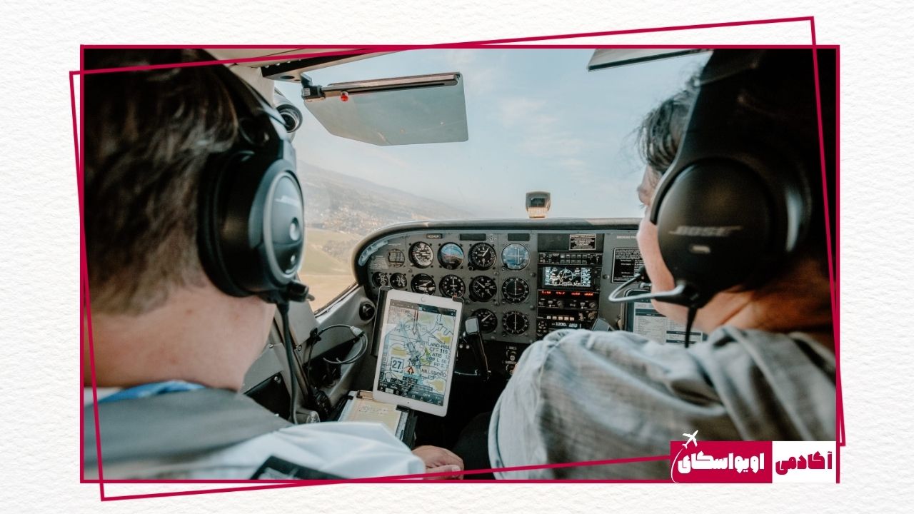 تفاوت حقوق خلبان و کمک خلبان