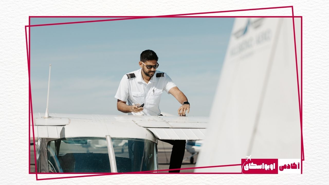 تفاوت وظایف خلبان و کمک خلبان