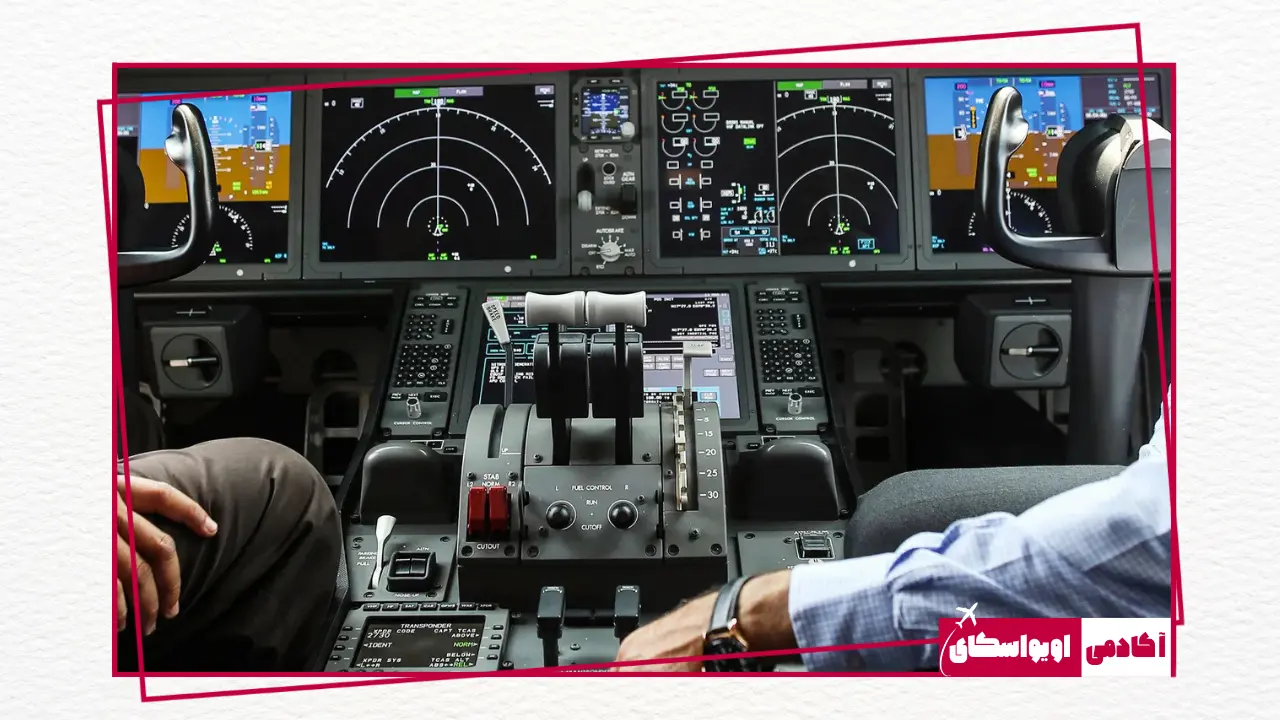 سیستم اویونیک اتوپایلوت و مدیریت پرواز